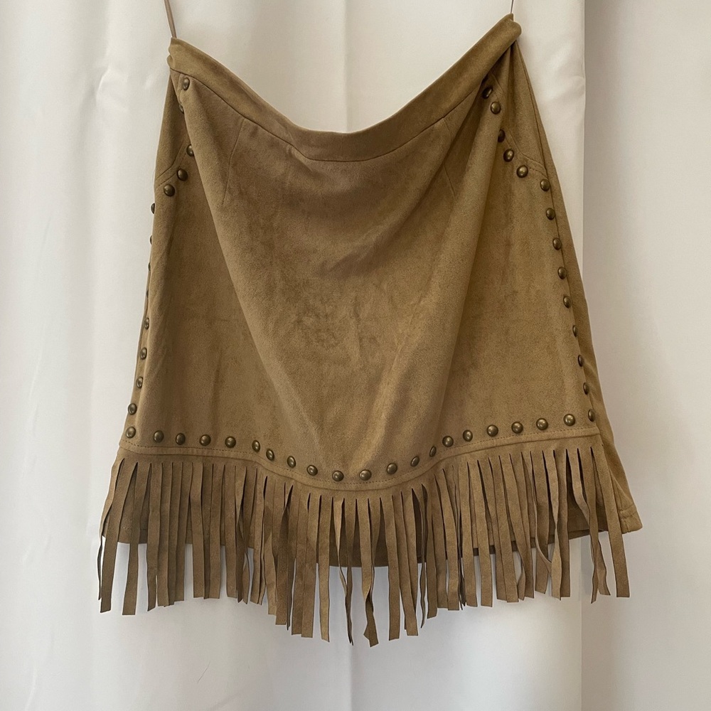 Miss Avenue skirt.
